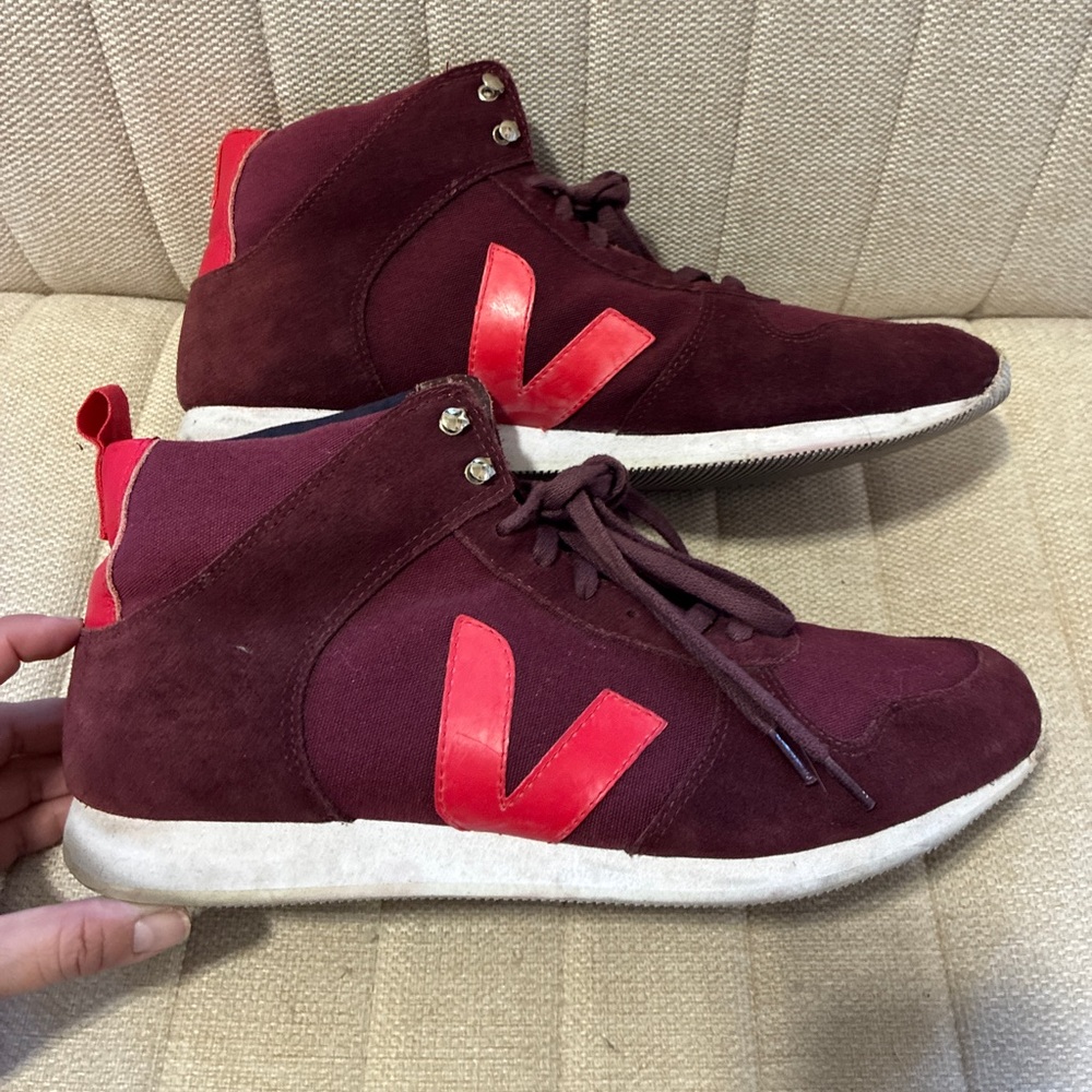 Veja Men’s High-top Sneakers
